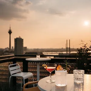 https://ruby-luna-hotel-dusseldorf.dusseldorf-hotel.net