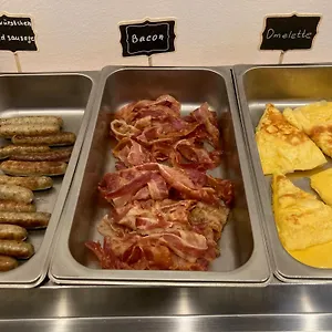 https://batavia.dusseldorf-hotel.net