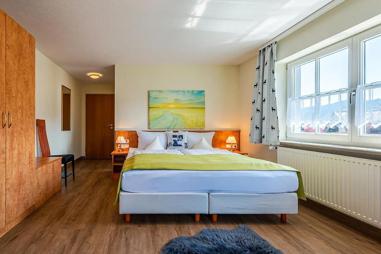 Hotel Neudeck Oberstaufen 3*,